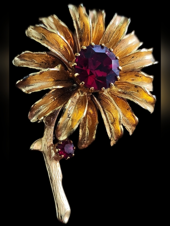 Jewelry - Vintage 1950's Flower Brooch